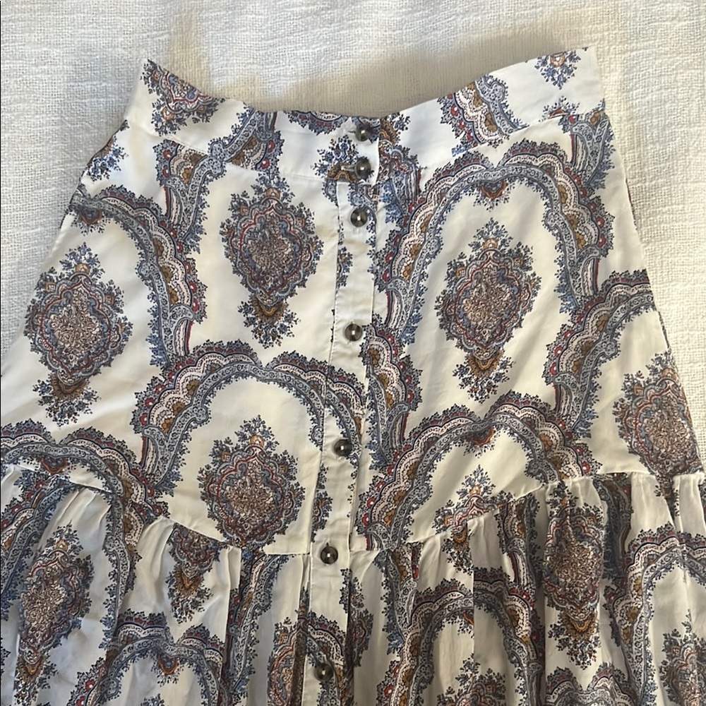 Paisley Print A-Line White Maxi Skirt - Picture 4 of 5